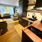 Elegant Design With Pool, Sauna, And Private Parking