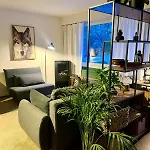 Elegant Design With Pool, Sauna, And Private Parking Appartement Laax