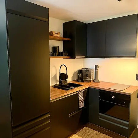 Elegant Design With Pool, Sauna, And Private Parking Apartamento Laax