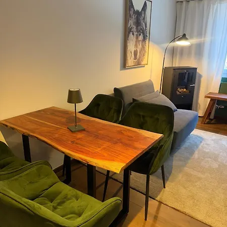 아파트 Elegant Design With Pool, Sauna, And Private Parking *