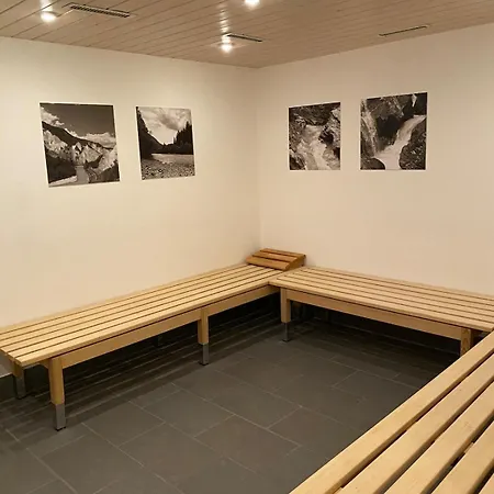 아파트 Elegant Design With Pool, Sauna, And Private Parking *