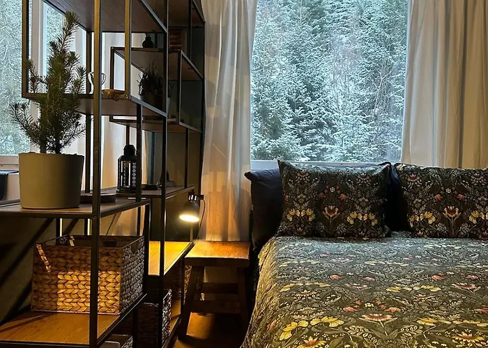 Apartamento Elegant Design With Pool, Sauna, And Private Parking