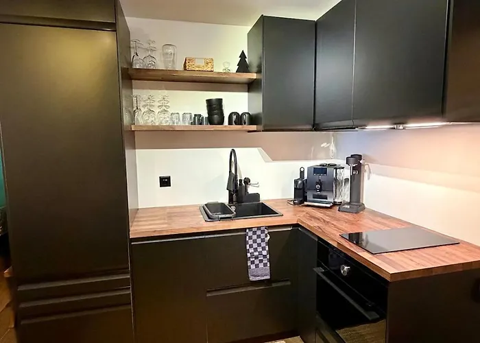 Elegant Design With Pool, Sauna, And Private Parking Apartamento Laax