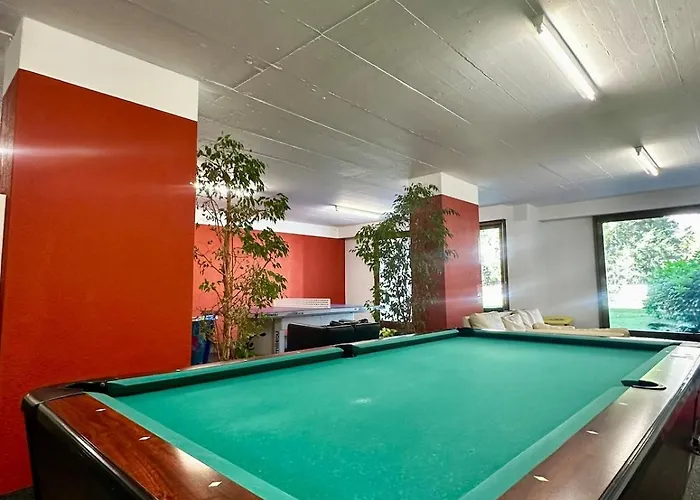 Elegant Design With Pool, Sauna, And Private Parking لاكس