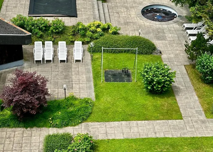 Elegant Design With Pool, Sauna, And Private Parking * Лакс