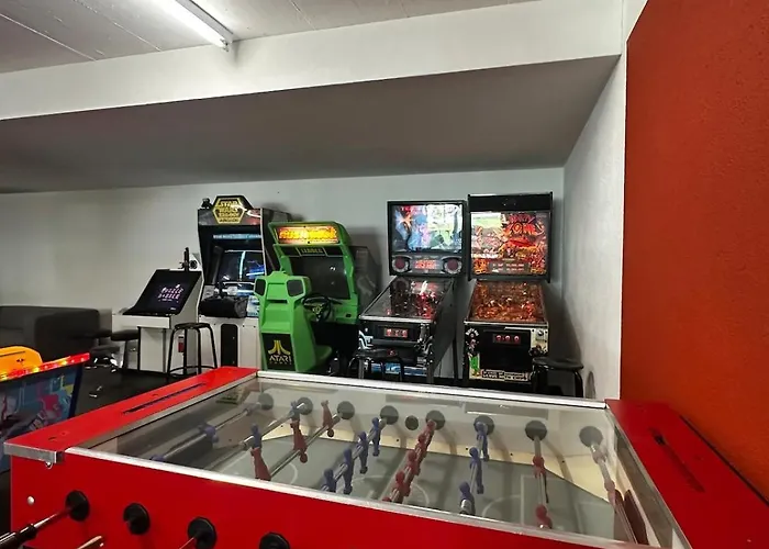 Апартаменты Elegant Design With Pool, Sauna, And Private Parking