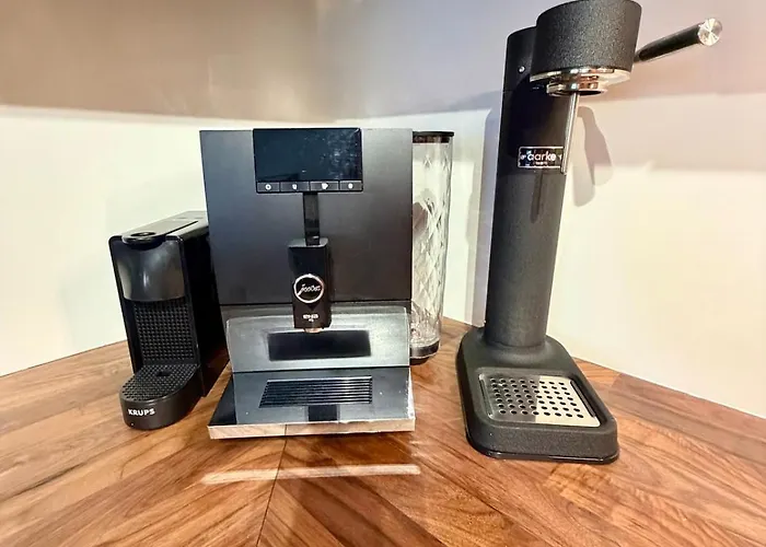 Elegant Design With Pool, Sauna, And Private Parking Appartement