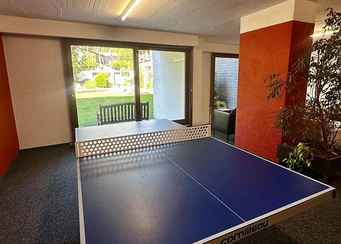 Elegant Design With Pool, Sauna, And Private Parking Appartement Laax