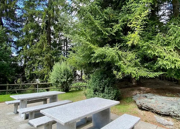 Elegant Design With Pool, Sauna, And Private Parking Appartement *