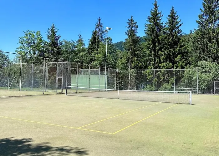 Elegant Design With Pool, Sauna, And Private Parking Laax